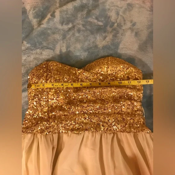 Dress - Picture 13 of 15